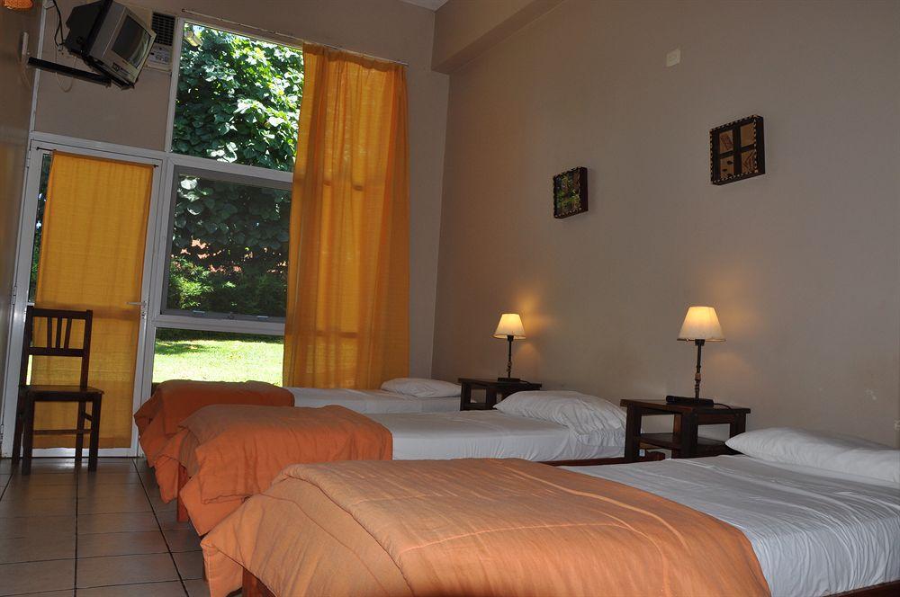 Iguazu Inn Hostel Puerto Iguazú Dış mekan fotoğraf