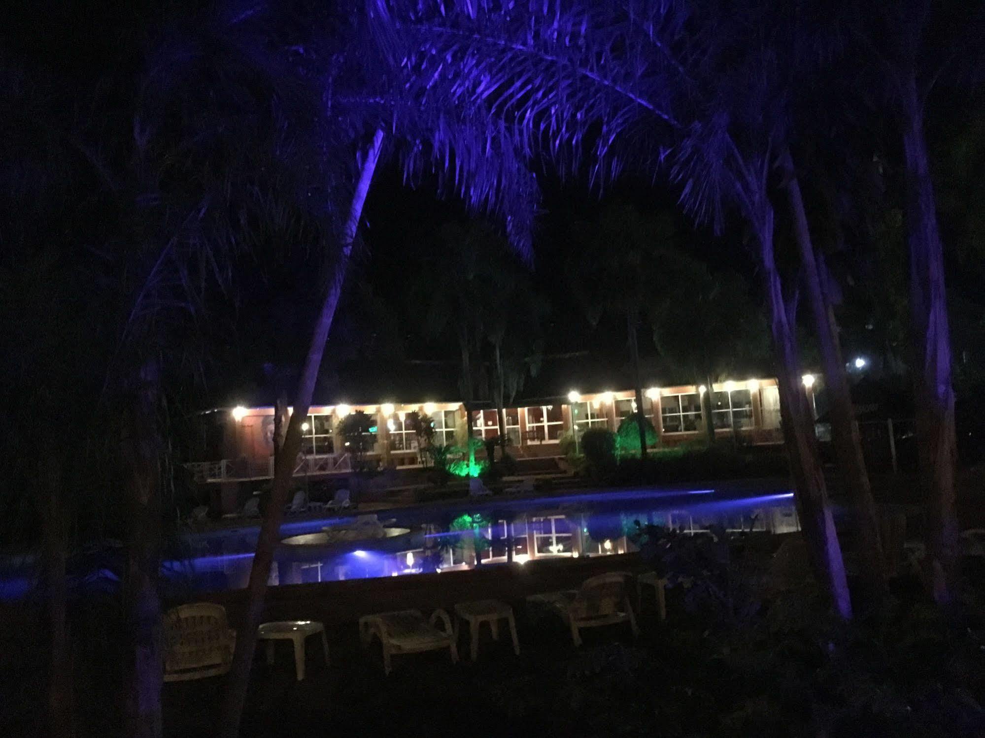 Iguazu Inn Hostel Puerto Iguazú Dış mekan fotoğraf