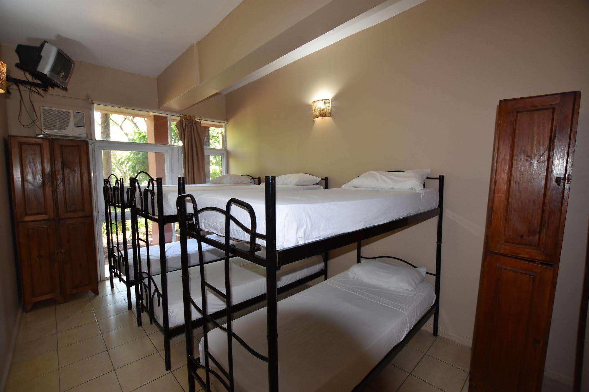 Iguazu Inn Hostel Puerto Iguazú Dış mekan fotoğraf
