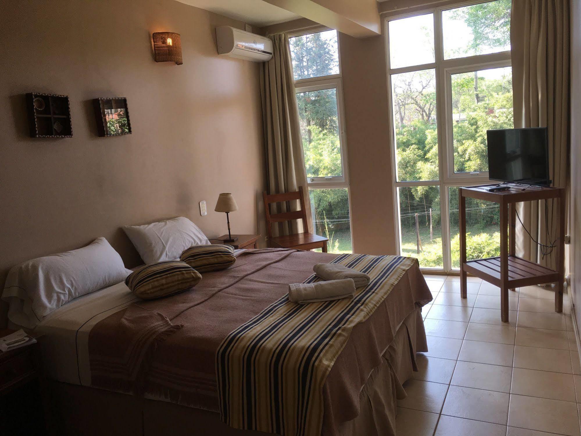 Iguazu Inn Hostel Puerto Iguazú Dış mekan fotoğraf